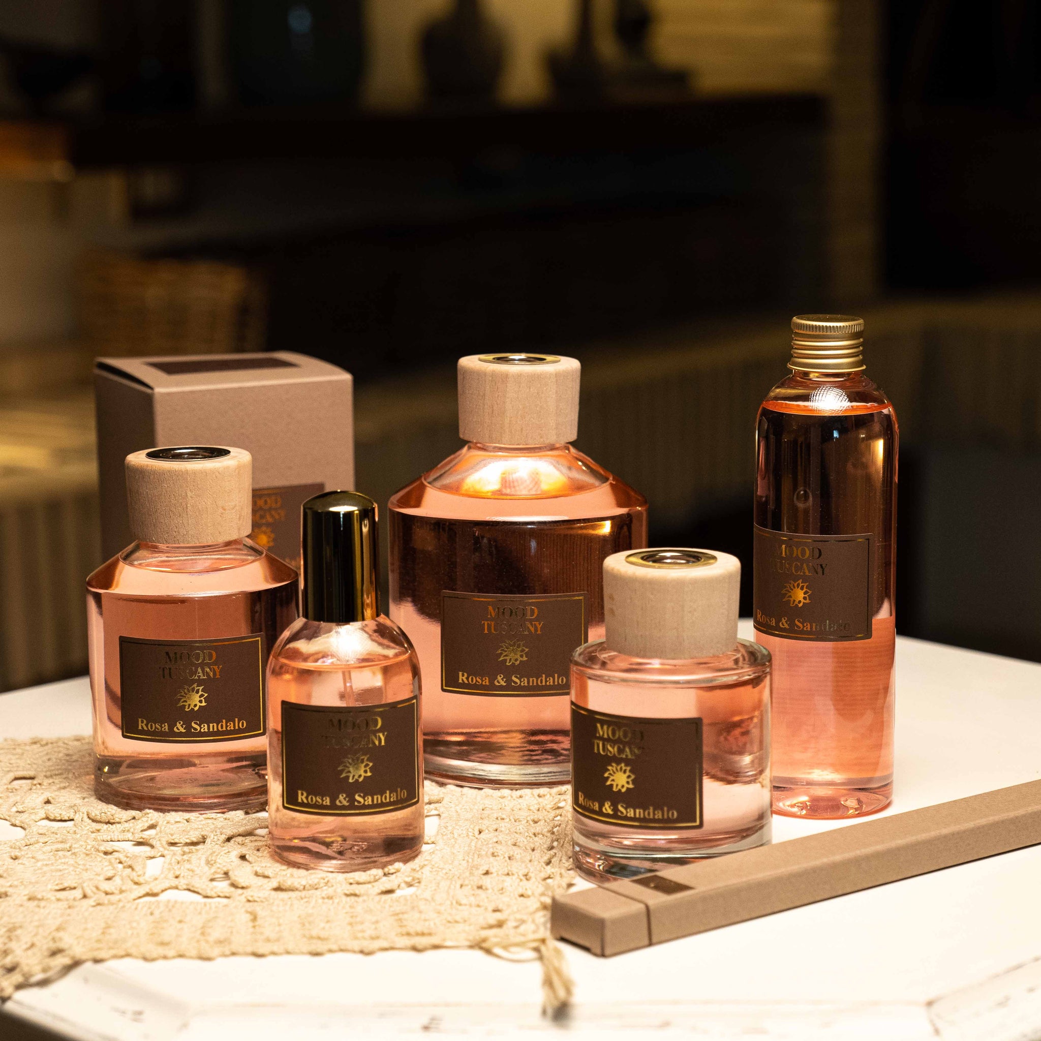 Profumo per ambiente - ROSA & SANDALO – Mood tuscany Profumo per ambiente - ROSA & SANDALO – Mood tuscany